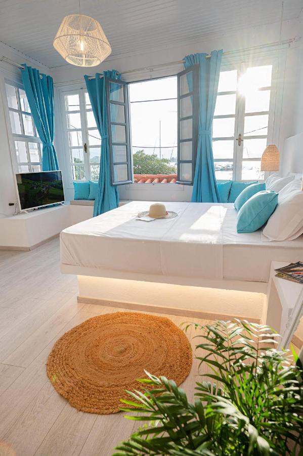 The White Rose Apartment Poros Town 外观 照片