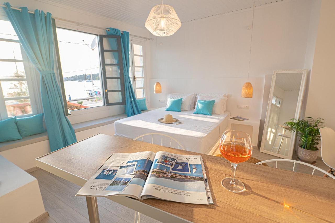The White Rose Apartment Poros Town 外观 照片
